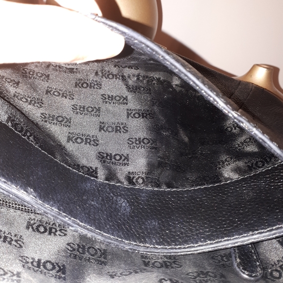 Designer purse - MK - Picture 9 of 15